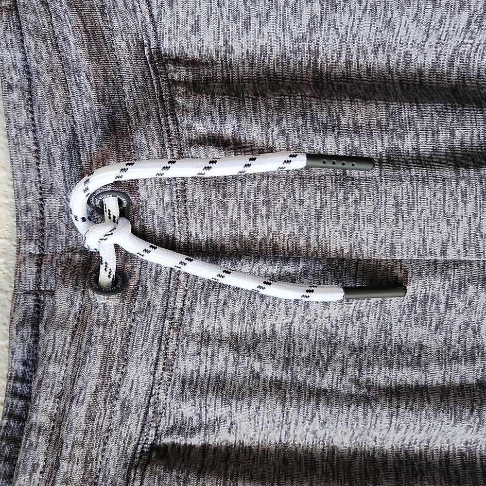 Vineyard Vines Boys Heathered Performance Joggers Size XL (18) - Picture 2 of 8